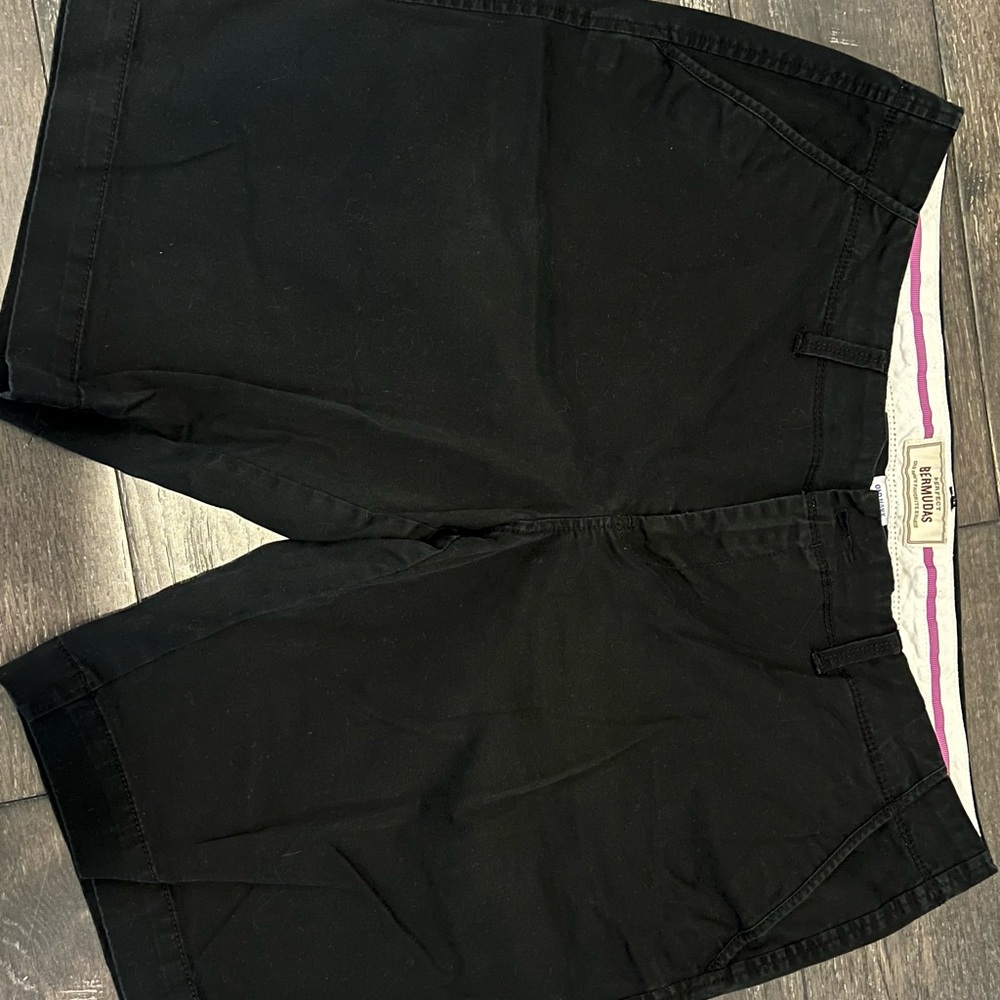 Black Women's Bermuda Shorts